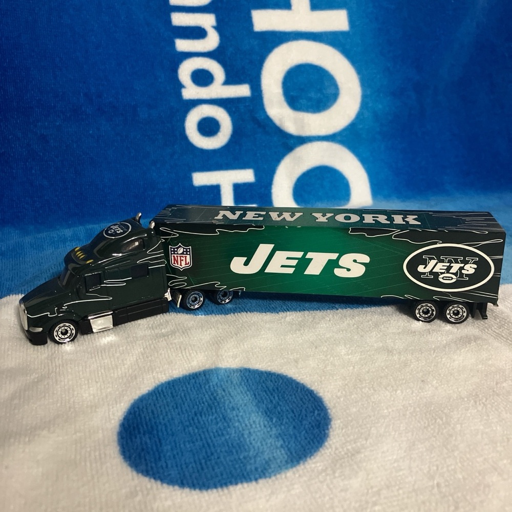 2009 New York Jets NFL team truck